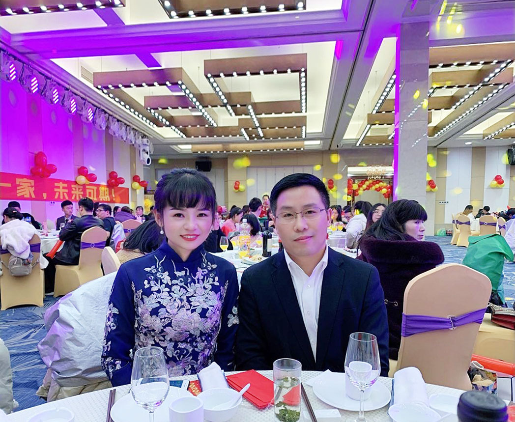 小夫妻電商創業花式秀恩愛，玩出(chū)1+1=4億
